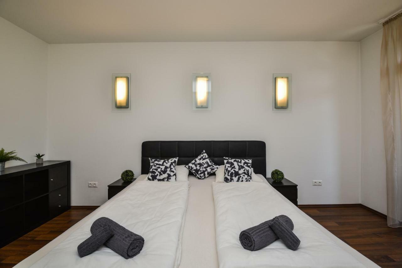 בודפשט Castle Apartment With Panoramic Balcony מראה חיצוני תמונה