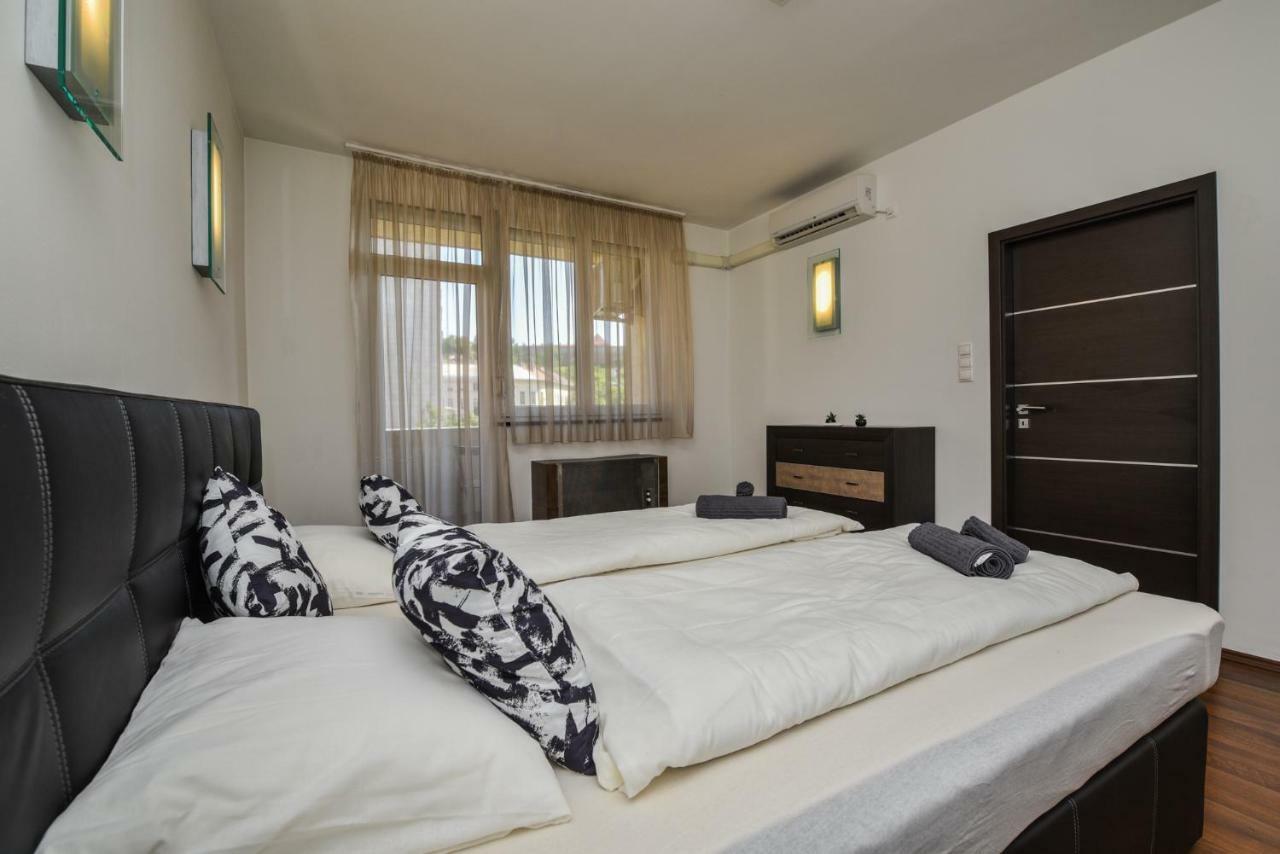 בודפשט Castle Apartment With Panoramic Balcony מראה חיצוני תמונה