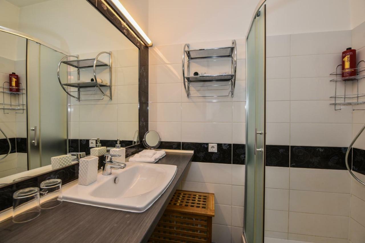 בודפשט Castle Apartment With Panoramic Balcony מראה חיצוני תמונה